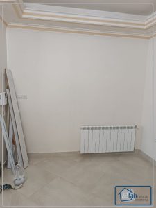22 225x300 - اجرای تی وی وال با کاور رادیاتور